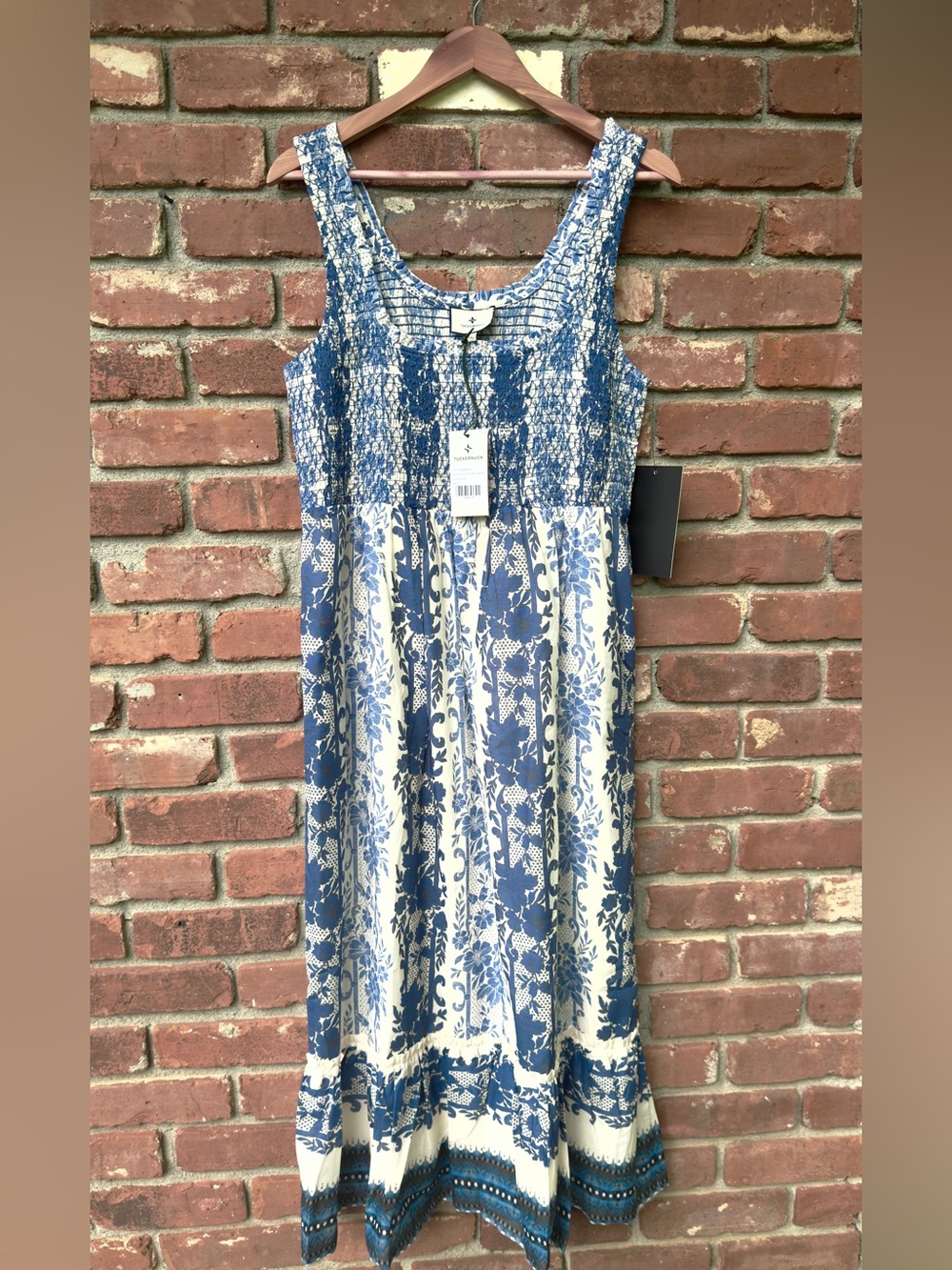 Tuckernuck Blue and White Floral Smocked Midi Dress - Picture 5 of 8